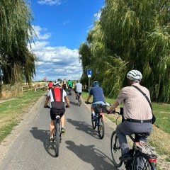 Fahrt 17. Archäologische radtour